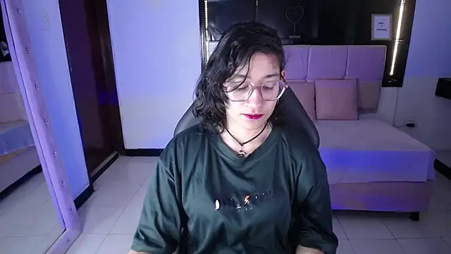 Snapshot of Lili_Gomez_ chatting on September 13, 2025, 10:59 am Lili Gomez online show from September 13, 2025, 10:59 am