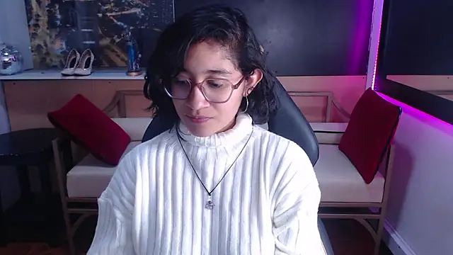 Snapshot of Lili_Gomez_ chatting on September 9, 2025, 2:04 pm Lili Gomez online show from September 9, 2025, 2:04 pm