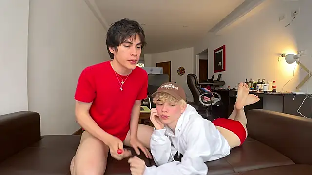 mapleg online show from March 22, 2026, 7:15 pm