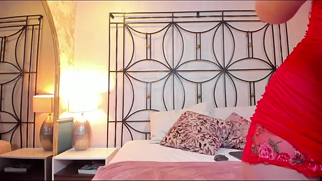 Pamela Johnsonn online show from October 10, 2025, 7:36 pm