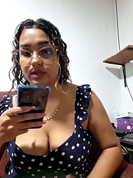 BrendaGirs online show from October 7, 2025, 2:23 am