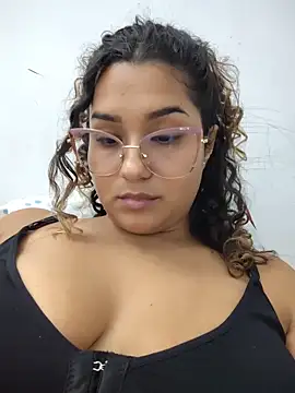 BrendaGirs online show from May 12, 2026, 2:41 am