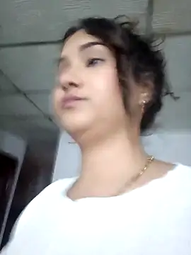 BrendaGirs online show from March 14, 2025, 5:38 am