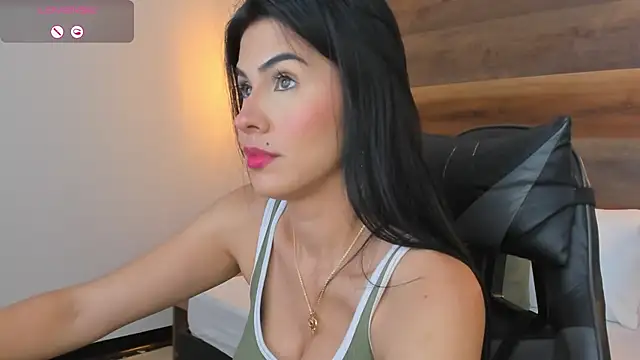 stephanya  online show from January 8, 2026, 7:09 pm