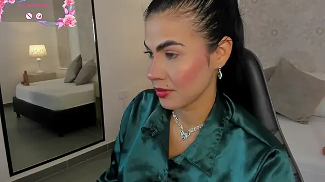 stephanya  online show from July 24, 2026, 12:45 pm