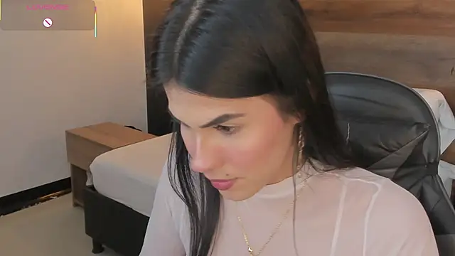 stephanya  online show from February 7, 2026, 7:22 pm