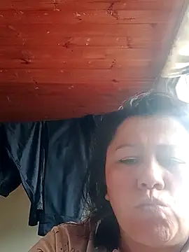 Darly Gomez online show from March 6, 2025, 3:35 pm