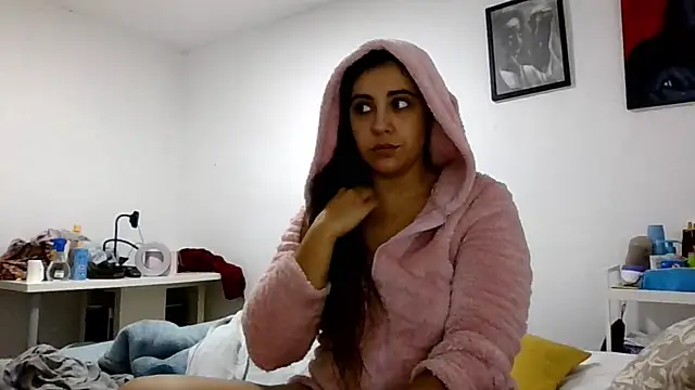 Ursumi1 online show from November 2, 2025, 6:57 pm