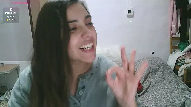 Ursumi1 online show from January 25, 2025, 7:28 pm