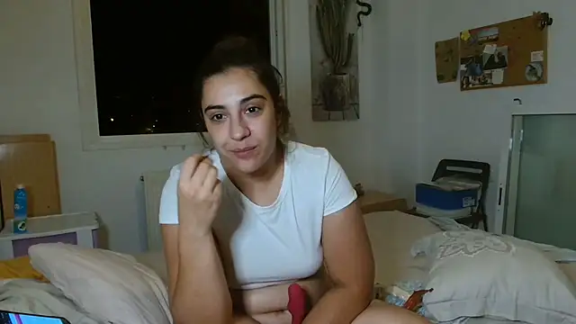 Snapshot of Ursumi1 chatting on July 10, 2026, 9:26 pm Ursumi1 online show from July 10, 2026, 9:26 pm