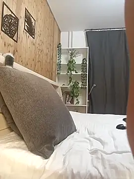 Milforja online show from March 21, 2025, 4:51 pm