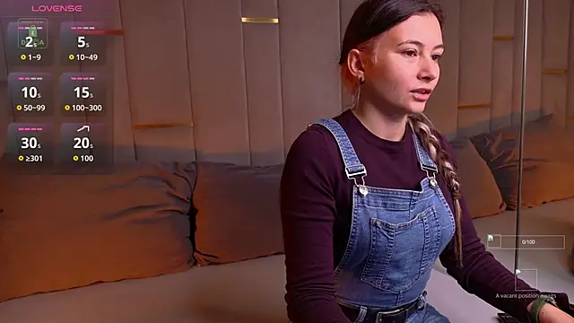 Ishtar Divine online show from September 17, 2025, 9:11 am