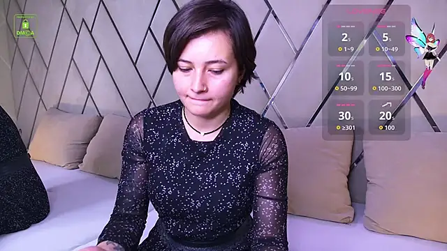 Ishtar Divine online show from October 18, 2025, 3:47 pm