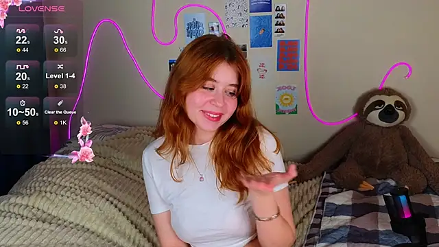 Snapshot of Penny_Staaar chatting on February 25, 2025, 6:23 pm Penny Staaar online show from February 25, 2025, 6:23 pm