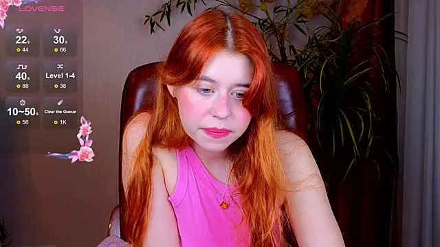 Snapshot of Penny_Staaar chatting on September 16, 2025, 4:02 am Penny Staaar online show from September 16, 2025, 4:02 am