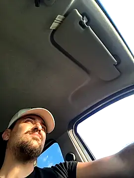 salvat22 online show from September 21, 2025, 3:50 pm