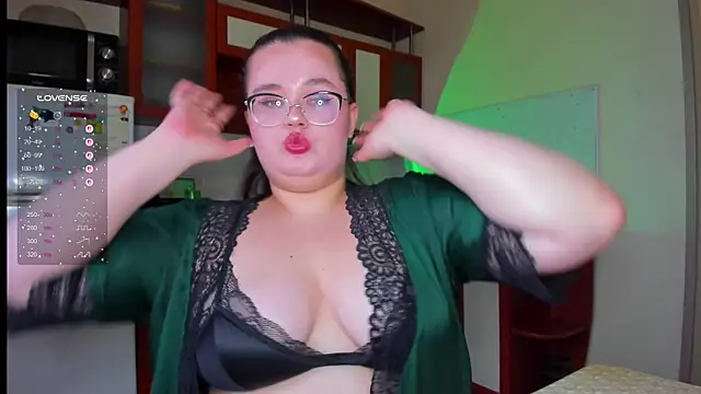 Jessica Joy online show from November 10, 2025, 5:12 am