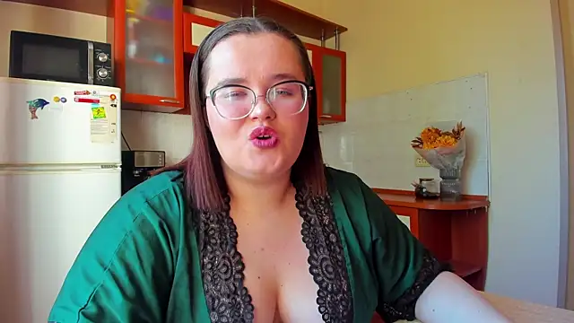 Jessica Joy online show from September 30, 2025, 8:09 am