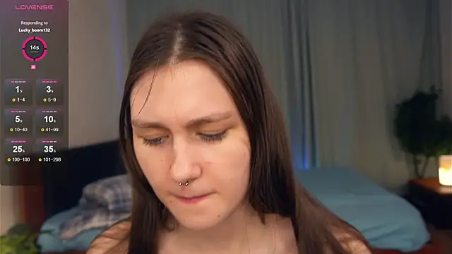 MoiraHavins online show from March 17, 2025, 12:32 am