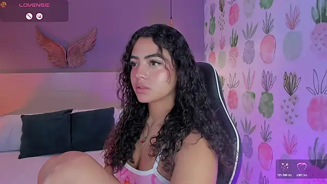 yaya23x online show from June 26, 2026, 2:01 pm