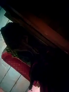 Snapshot of Cute__Mansi chatting on March 21, 2025, 2:18 pm Cute Mansi online show from March 21, 2025, 2:18 pm