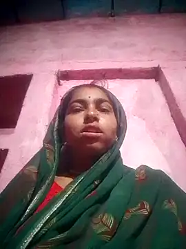 Snapshot of Cute__Mansi chatting on February 6, 2025, 10:10 pm Cute Mansi online show from February 6, 2025, 10:10 pm