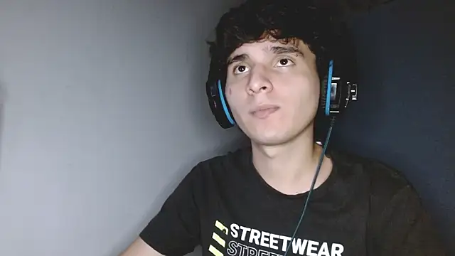 Charley quin online show from September 30, 2025, 2:39 am