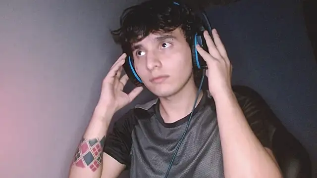 Charley quin online show from October 19, 2025, 2:58 am