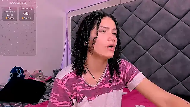 Nellyhills online show from November 15, 2025, 5:06 pm