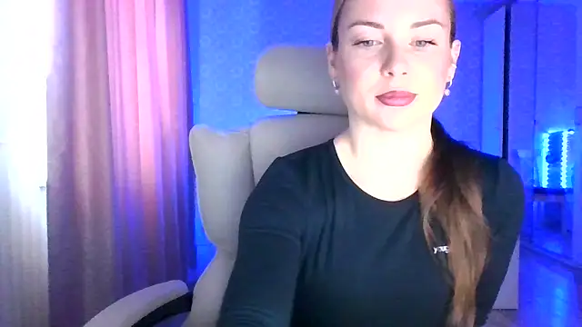 jennifer838 online show from February 10, 2026, 12:59 pm