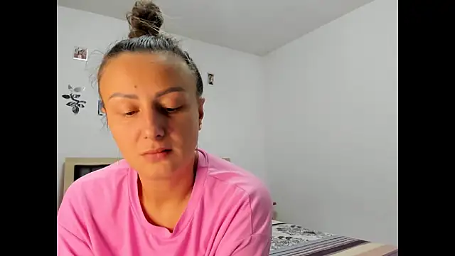 AudreyJoy online show from September 26, 2025, 11:39 am