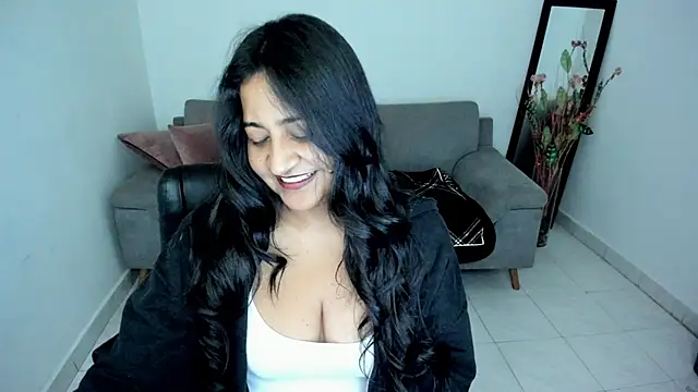 Adele Sweett online show from April 9, 2026, 10:43 am