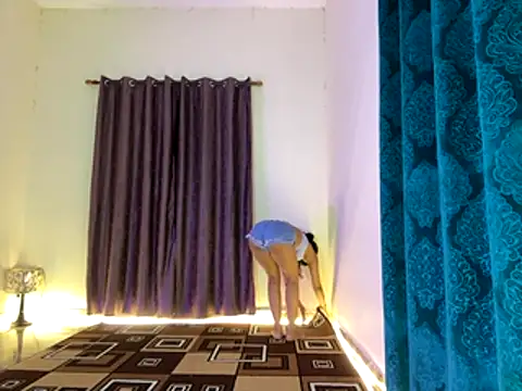 SEXY JENNY  online show from October 31, 2025, 3:08 pm