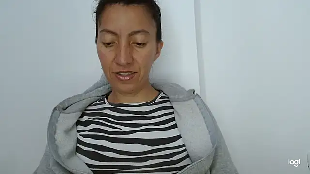 kaybabyhot online show from September 12, 2025, 2:17 pm