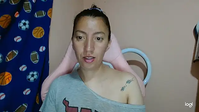 Snapshot of kaybabyhot chatting on May 4, 2026, 1:36 pm kaybabyhot online show from May 4, 2026, 1:36 pm