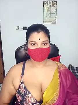 Hot-Angel  online show from October 7, 2025, 7:48 pm