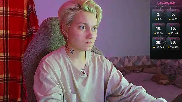 esajukyy online show from January 19, 2025, 11:56 am