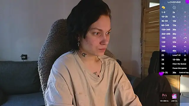 esajukyy online show from April 8, 2026, 1:07 am