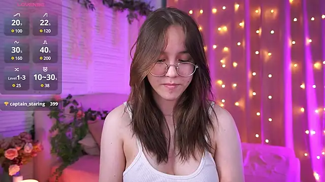 AmeliaMead online show from March 23, 2025, 5:43 am