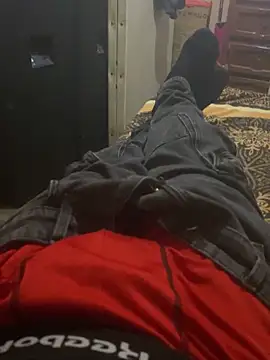 Deste223 online show from October 27, 2025, 2:34 am