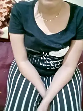 ShadiaStar online show from March 22, 2025, 7:42 pm