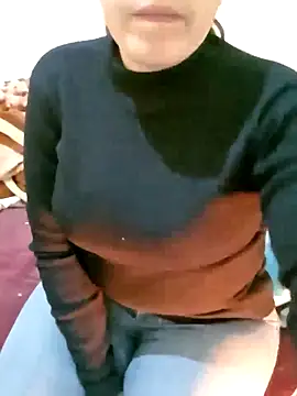 ShadiaStar online show from March 9, 2025, 1:04 am