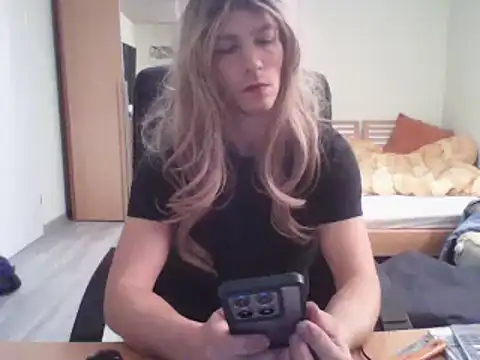 Snapshot of Kinky-Kristina chatting on February 16, 2025, 3:48 pm Kinky-Kristina online show from February 16, 2025, 3:48 pm