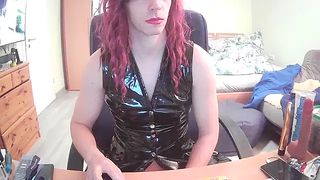 Snapshot of Kinky-Kristina chatting on November 23, 2025, 6:29 pm Kinky-Kristina online show from November 23, 2025, 6:29 pm