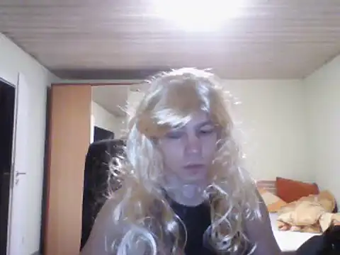 Snapshot of Kinky-Kristina chatting on February 28, 2025, 1:58 am Kinky-Kristina online show from February 28, 2025, 1:58 am