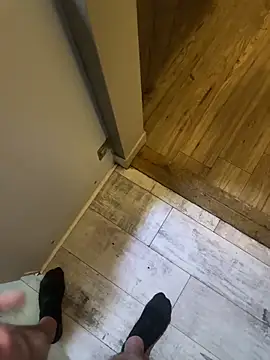 naughtyukcouple online show from April 14, 2026, 11:21 pm