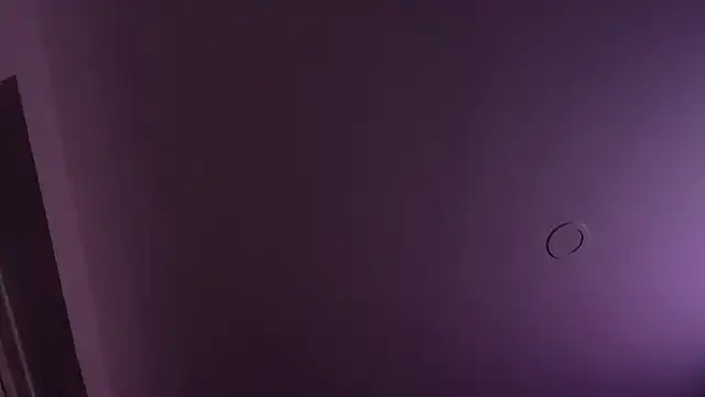 houy111111 online show from October 4, 2025, 10:11 pm