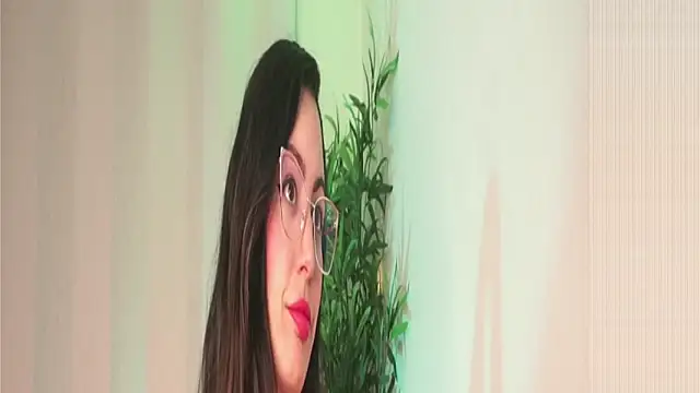 Snapshot of Kendal_Mosk chatting on April 29, 2026, 5:06 pm Kendal Mosk online show from April 29, 2026, 5:06 pm