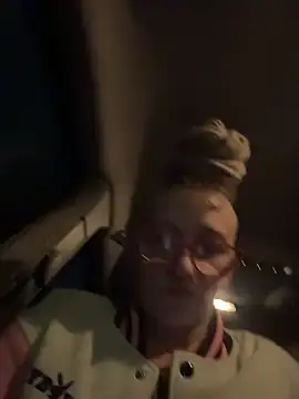 Stonermama666420 online show from February 1, 2026, 8:12 am