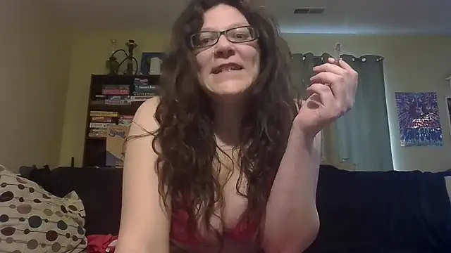 kitwithclaws420 online show from January 6, 2025, 6:31 pm